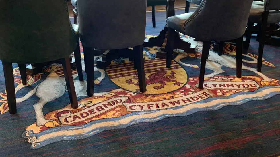 Barry council in row with Wetherspoon over pub carpet