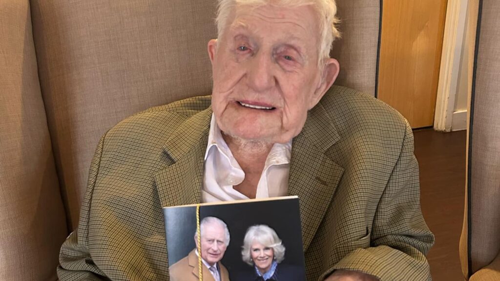 Alfie Boe sings Happy Birthday to UK's oldest man