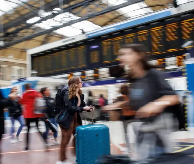 London Victoria trains facing major disruption