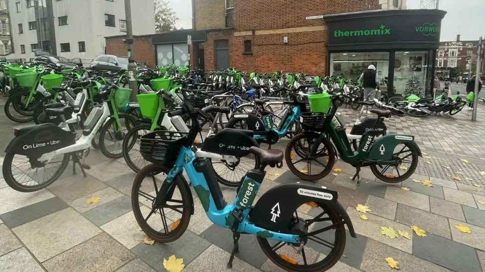 New law to end 'scourge' of badly parked bikes