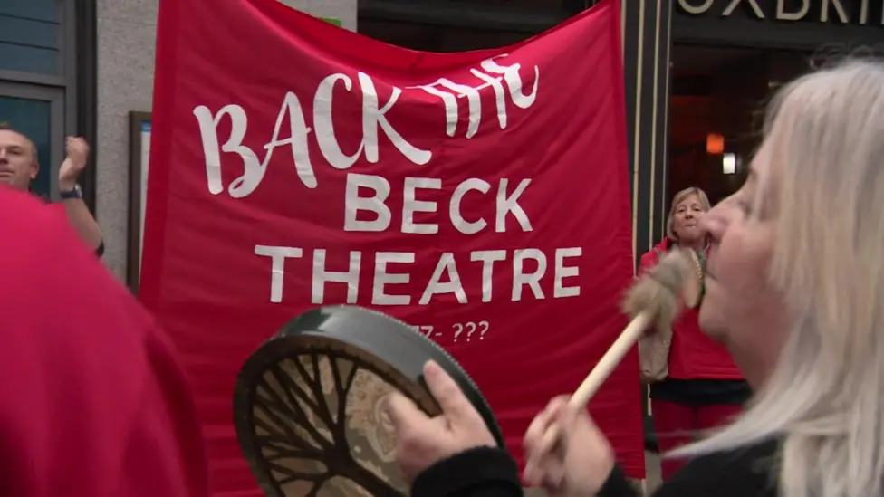 Protesters vow to fight council theatre closure