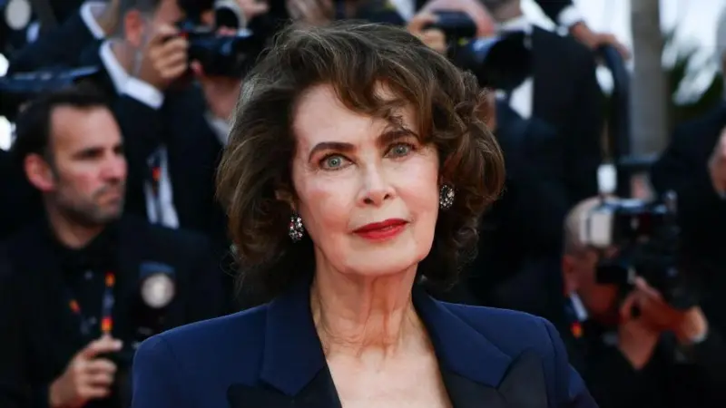 Model Dayle Haddon dies in carbon monoxide leak